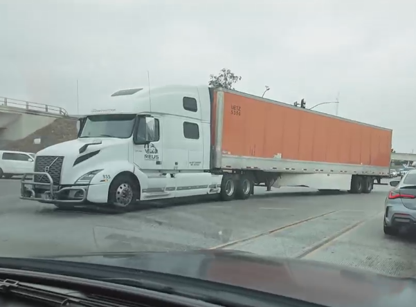 美國貨運卡車常見尺寸
